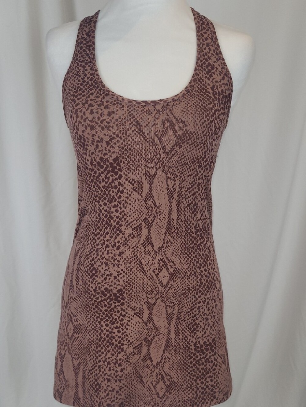 Lululemon Cool Racerback (CBR) Tank Desert Snake Bark Berry Pink Size 4